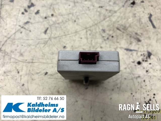 Antenne forsterker til BMW X3 2003-2006 (Fase 1) (E83) (E83) (65 31 6 990 089|6 990 089|)