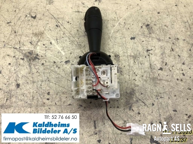 Bryter blink til Renault Captur 2013-2020 (Type I)  (255676085R|E106703251TN)