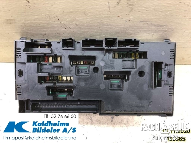 Sikringsboks til BMW X3 2010-2017 (F25) (F25) (61 14 9 210 863|9 210 863|)