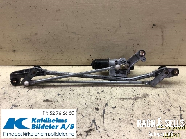 Viskermotor frontrute til Nissan 350 Z 2002-2009  (28899AD000|)