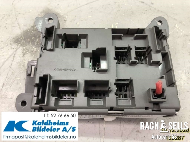 Sikringsboks til BMW X6 2008-2014 (E71/E72) (E71/E72) (61 14 6 931 687||51 89 5 4020A)