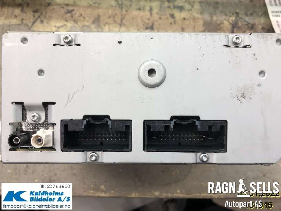 Bilstereo til Ford Transit Courier 2014-2018 (Type I, Fase 1) (F1BT-18C815-HM|F1BT-18C815-HR|)