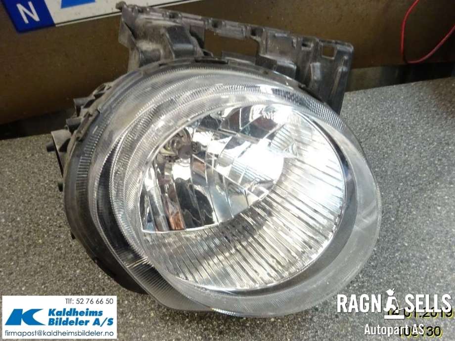 Frontlykt høyre halogen til Nissan Juke 2010-2014 (Fase 1)  (260101KA0B)