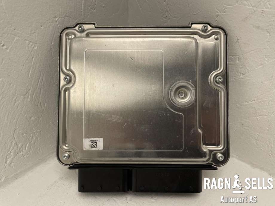 Styreenhet motor til BMW 1-Serie 2011-2015 (Fase 1) (F20/F21) (F20/F21) (BOSCH|13 61 8 576 341|8 582 280|0 281 031 298)
