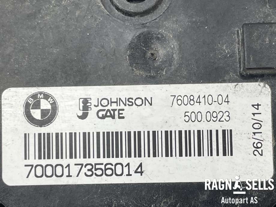 Styreenhet kjølevifte til BMW 1-Serie 2011-2015 (Fase 1) (F20/F21) (F20/F21) (JOHNSON||7 608 410)