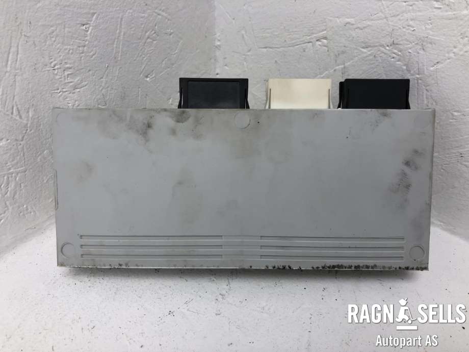 Styreenhet elektrisk bakluke til BMW 4-Serie 2013-2020 (F32/F33/F36) (F32/F33/F36) (BOSCH|61 35 7 412 610|61 35 7 388 490|F005V01610)