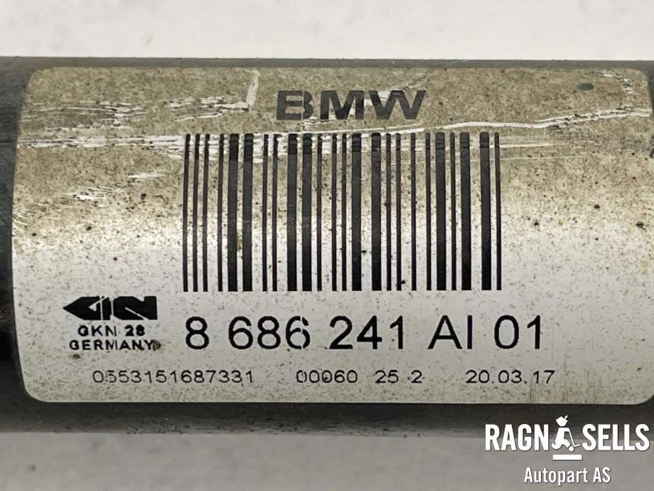 Drivaksel venstre bak, bensin/automat til BMW 5-Serie 2017-->> (G30/G31) (G30/G31) (33 20 8 686 241|)