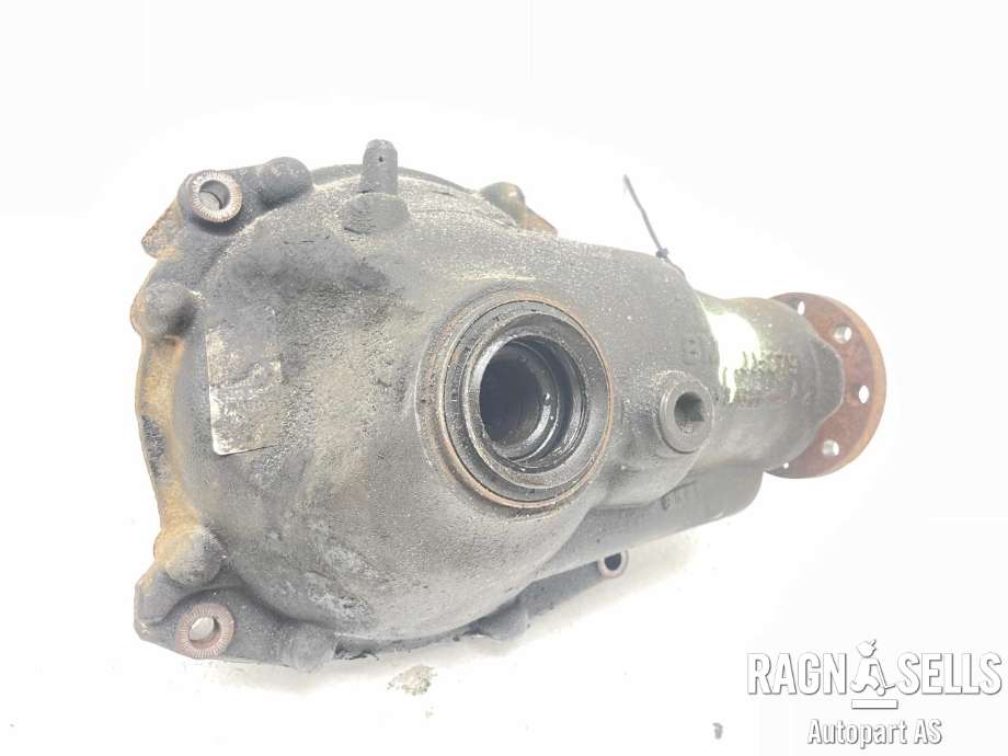 Kardang klokke foran til BMW X3 2007-2010 (Fase 2) (E83) (E83) (31 50 7 606 203|)