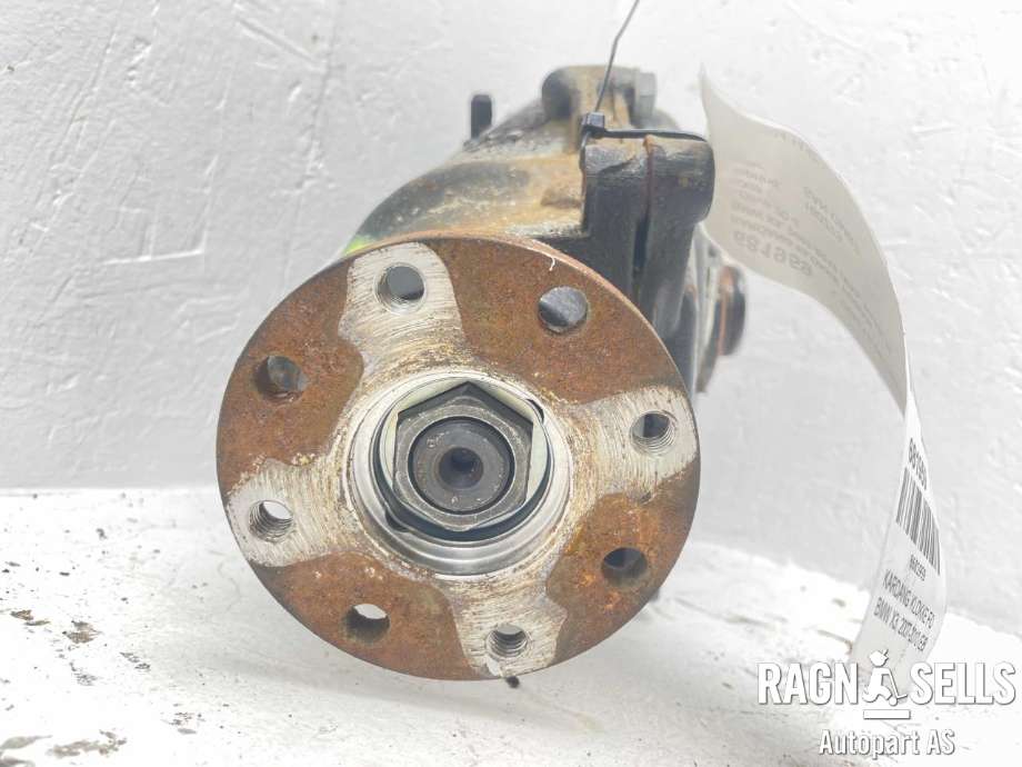 Kardang klokke foran til BMW X3 2007-2010 (Fase 2) (E83) (E83) (31 50 7 606 203|)