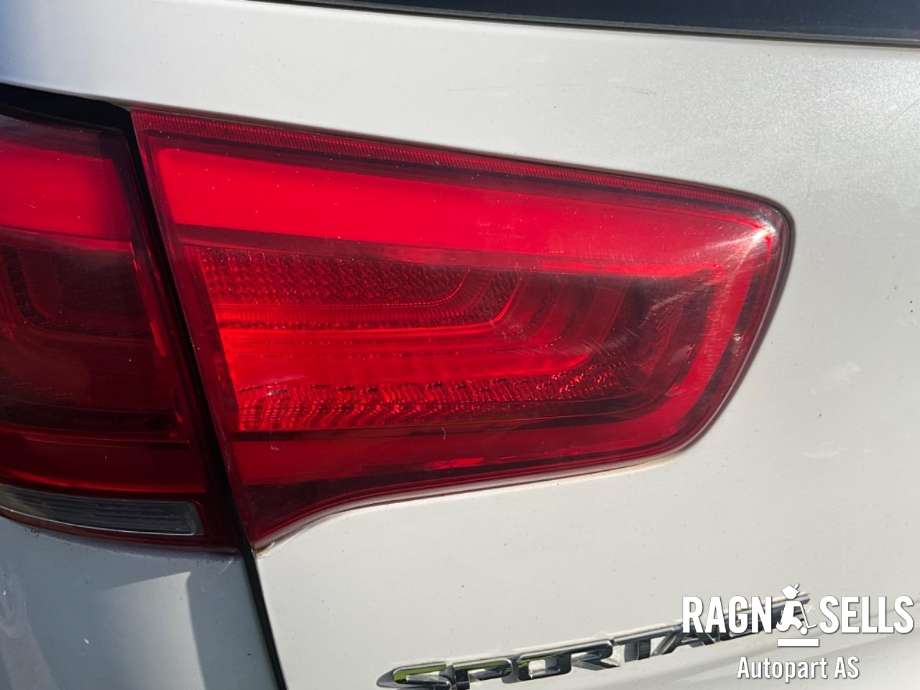 Baklykt venstre indre til Kia Sportage, 2010-2016 (Type III) (924053W610)