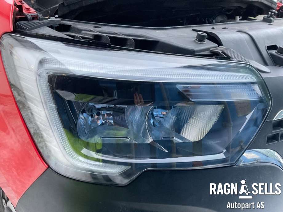 Frontlykt høyre halogen til Renault Master 2014-->> (Type III, Fase 2) (260105567R|)