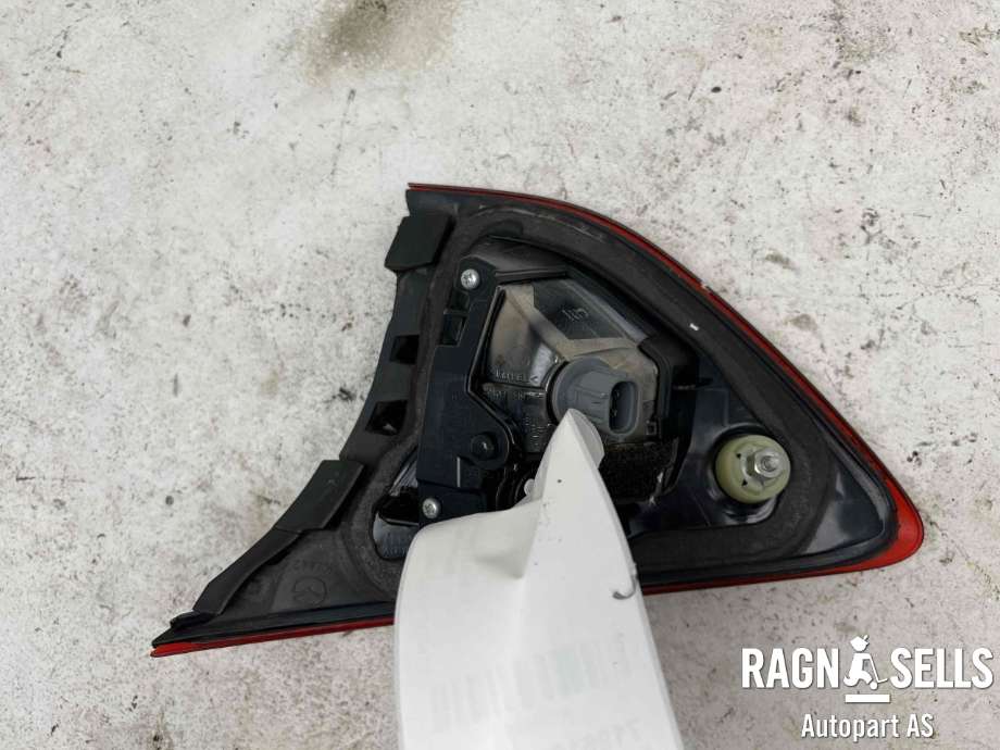 Baklykt venstre indre til Mazda CX-5 2012-2017 (Type I) (KD53-51-3G0C|)