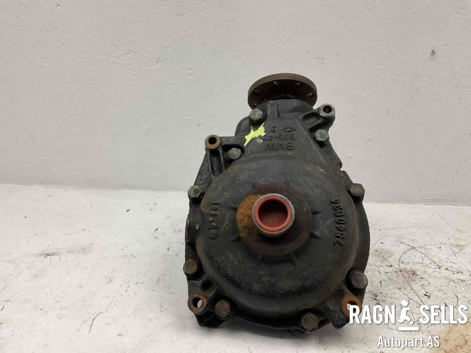 Kardang klokke foran til BMW X3 2007-2010 (Fase 2) (E83) (E83) (31 50 7 606 203|)