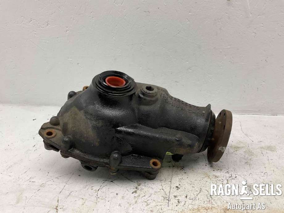 Kardang klokke foran til BMW X3 2007-2010 (Fase 2) (E83) (E83) (31 50 7 606 203|)