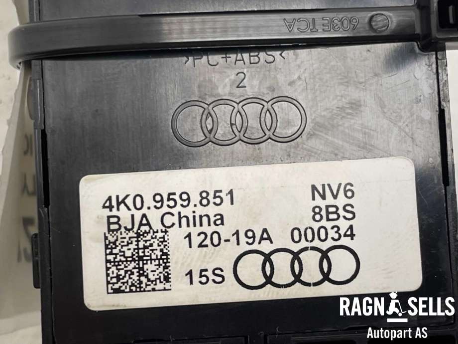 Bryter ruteheis førerdørspanel til Audi e-tron 2018-->>  (4K0959851|)