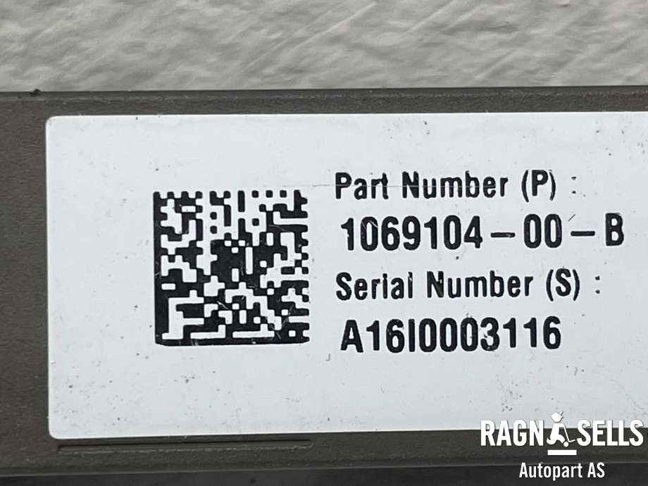 Kamera parkeringshjelp til Tesla Model S 2016-2021 (Fase 2)  (1069104-00-B|)