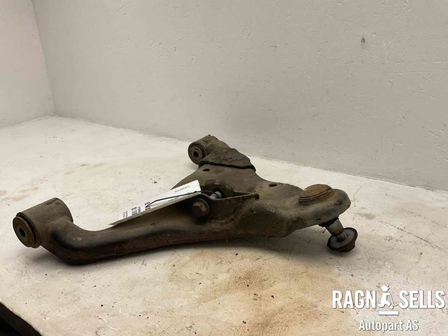 Bærebru venstre foran nedre til Ford Ranger / Ranger Raptor 2015-2022  (EB3C-3079-B2C|)
