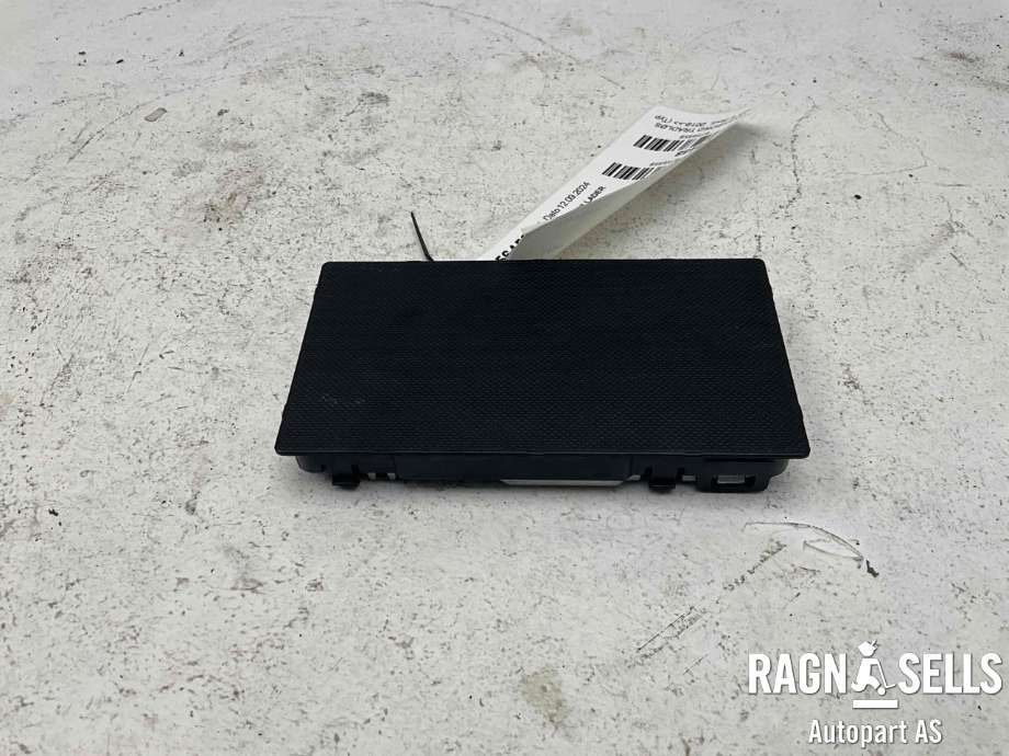 Dashbord trådløs mobillader til Kia e-Soul 2019-->> (Type III) (95560-J2000|95560J2000|)