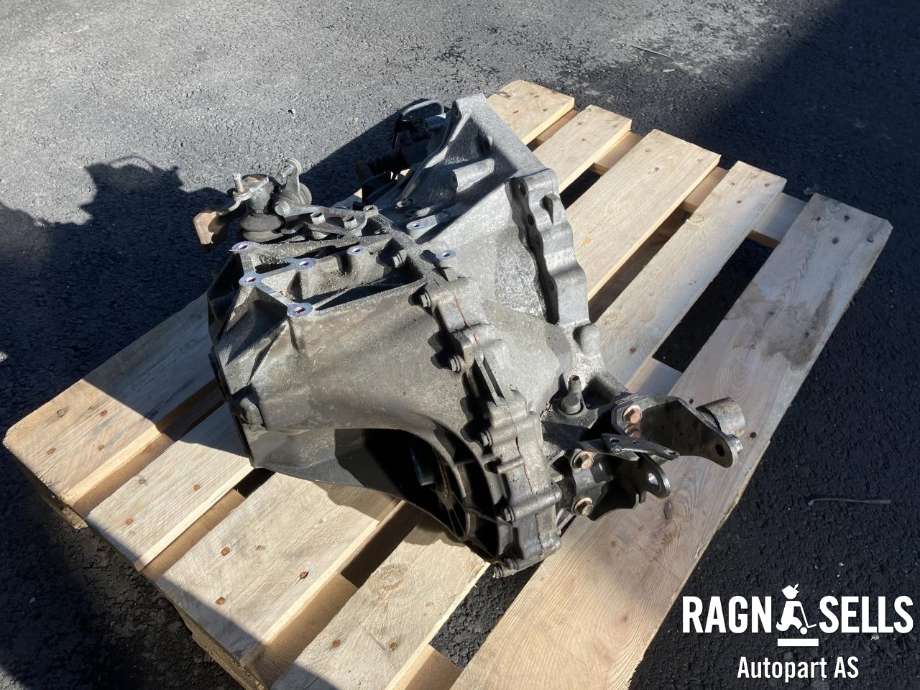 Girkasse manuell til Toyota Avensis 2009-2015 (Type III, Fase 1)  (3030020B00|)