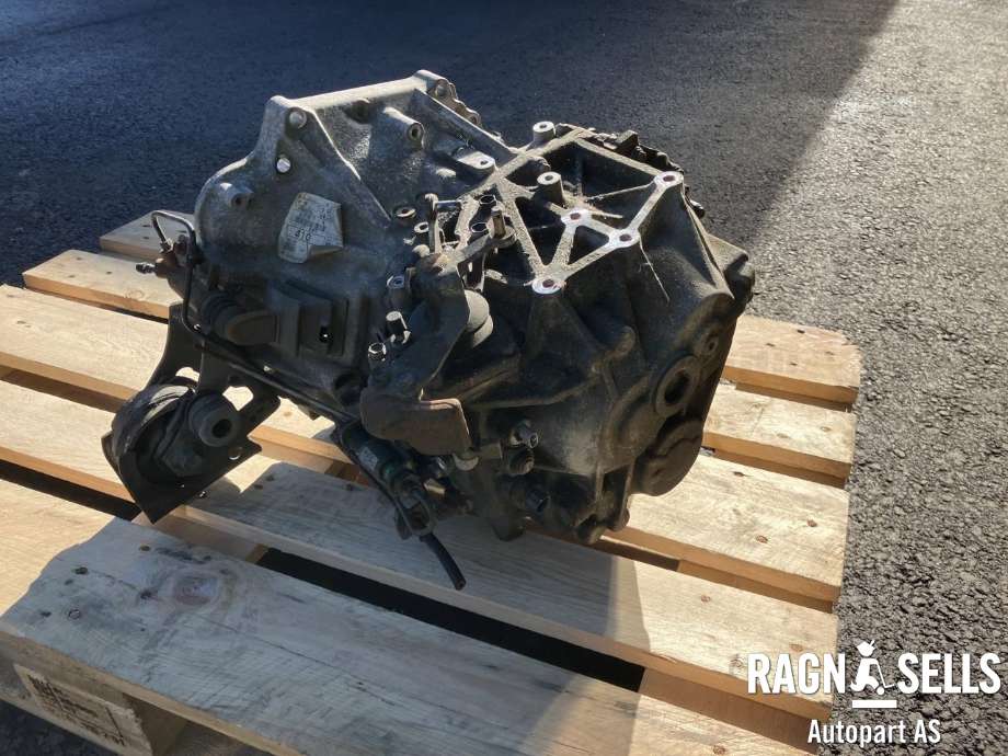 Girkasse manuell til Toyota Avensis 2009-2015 (Type III, Fase 1)  (3030020B00|)