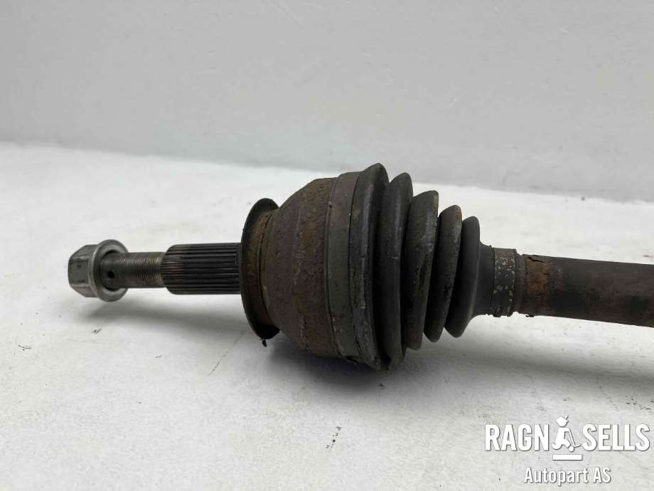 Drivaksel venstre bak, diesel/automat til Nissan Pathfinder 2010-2014 (Fase 2) (R51) (R51) (39600EB310|)