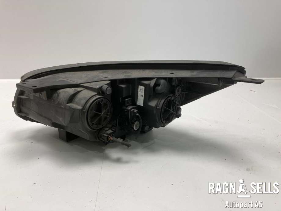 Frontlykt høyre halogen til Kia Soul 2014-2019 (Type II) (92102E 40101D|)