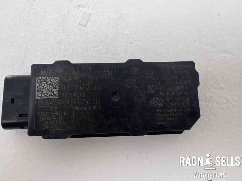 Antenne til VW ID.3 2020-->>  (HELLA|5WA 962 133 D|5WA962133B|5ZA01385530)