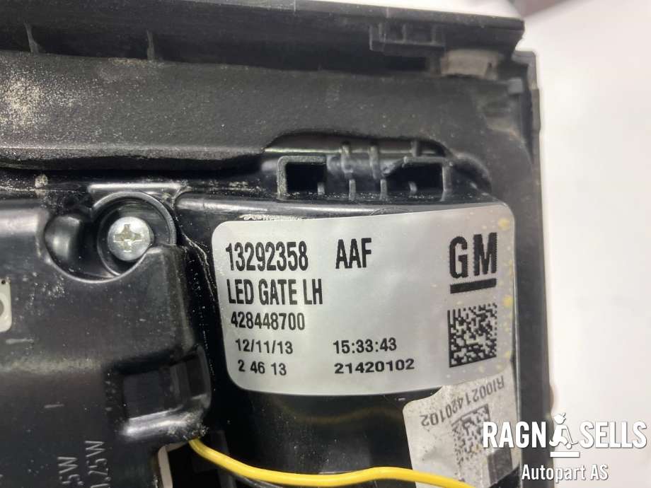 Baklykt venstre indre til Opel Zafira Tourer 2012-2018  (13292358|428448700|)