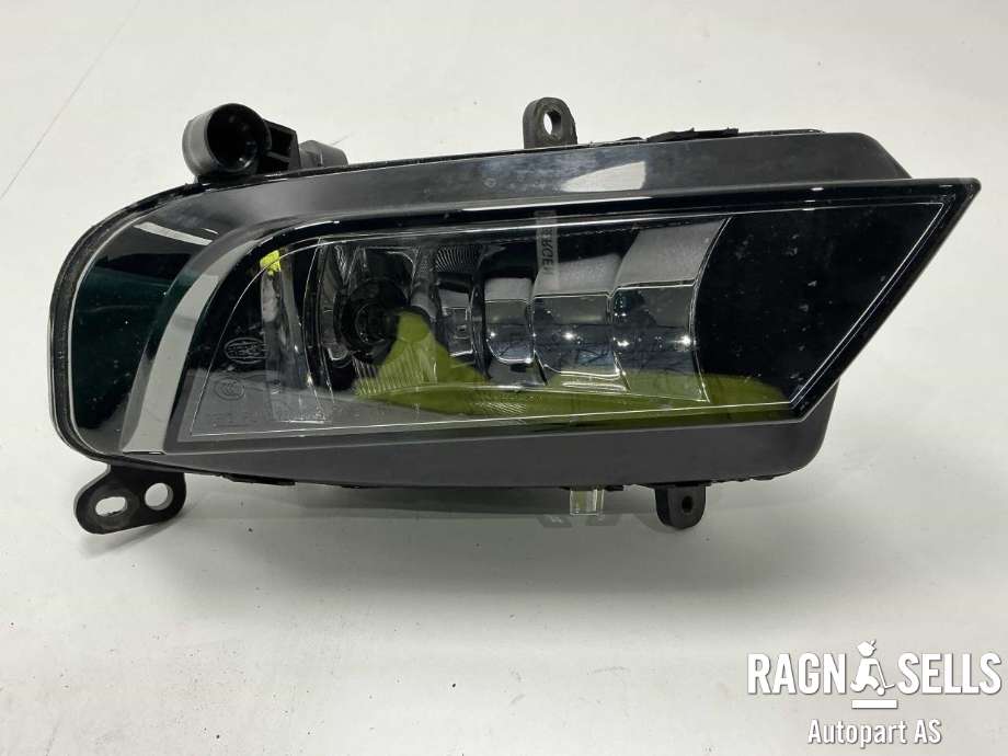 Tåkelykt høyre foran til Audi A4 2007-2014 (Type IV) (B8) (B8) (8K0 941 700 D|8K0 941 700 B|)