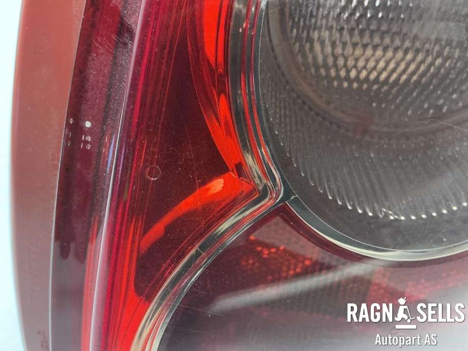 Baklykt høyre til Toyota Auris 2010-2012 (Type I, Fase 2)  (8155102380|)