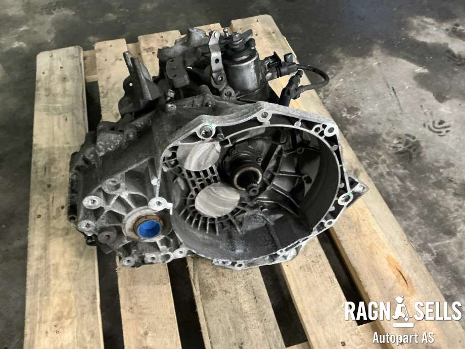 Girkasse manuell til Opel Zafira Tourer 2012-2018 (MYJ|)