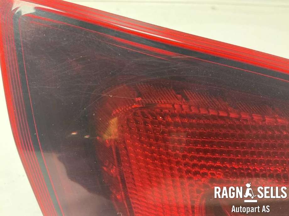 Baklykt venstre indre til Opel Astra J 2010-2015  (1222427|13314054|)