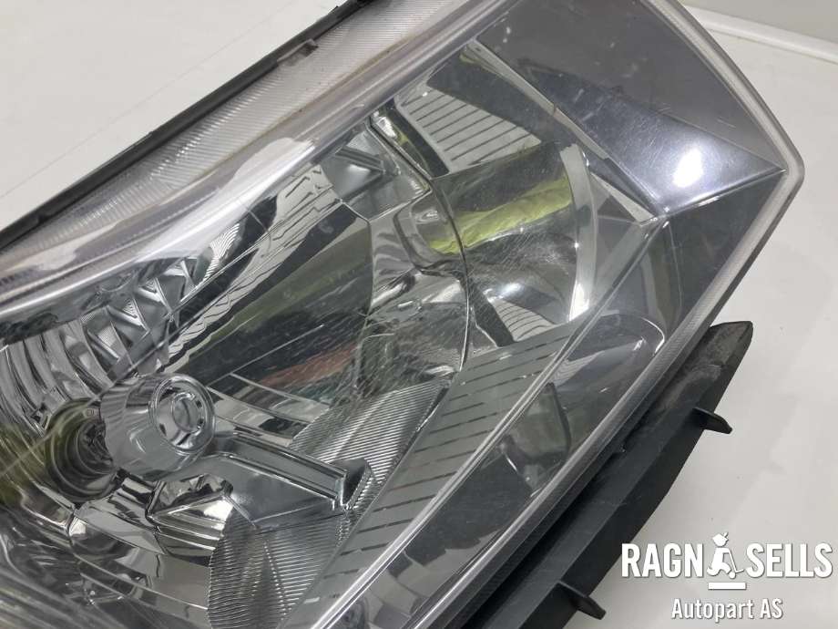 Frontlykt høyre halogen til Chevrolet Cruze 2012-2015 (42371138|95137792|)