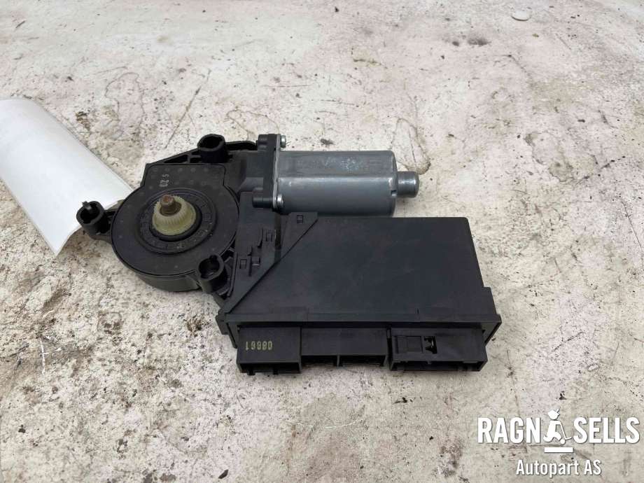 Ruteheis, kun motor, venstre foran til Audi A4 2004-2008 (Type III) (B7) (B7) (5WK4 9197CBF|8E1959801H|)