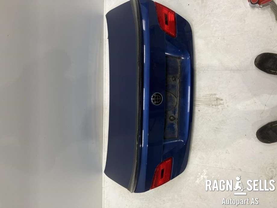 Bakluke sedan til BMW 3-Serie 2005-2011 (E90/E91/E92/E93) (E90/E91/E92/E93) (41 61 7 168 515|)