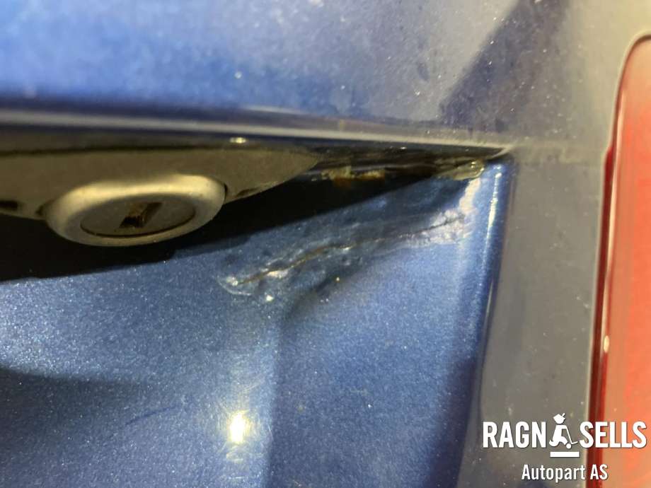 Bakluke sedan til BMW 3-Serie 2005-2011 (E90/E91/E92/E93) (E90/E91/E92/E93) (41 61 7 168 515|)