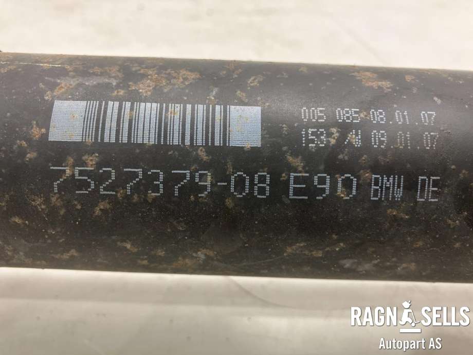 Mellomaksel til BMW 3-Serie 2005-2011 (E90/E91/E92/E93) (E90/E91/E92/E93) (26 10 7 573 484|)