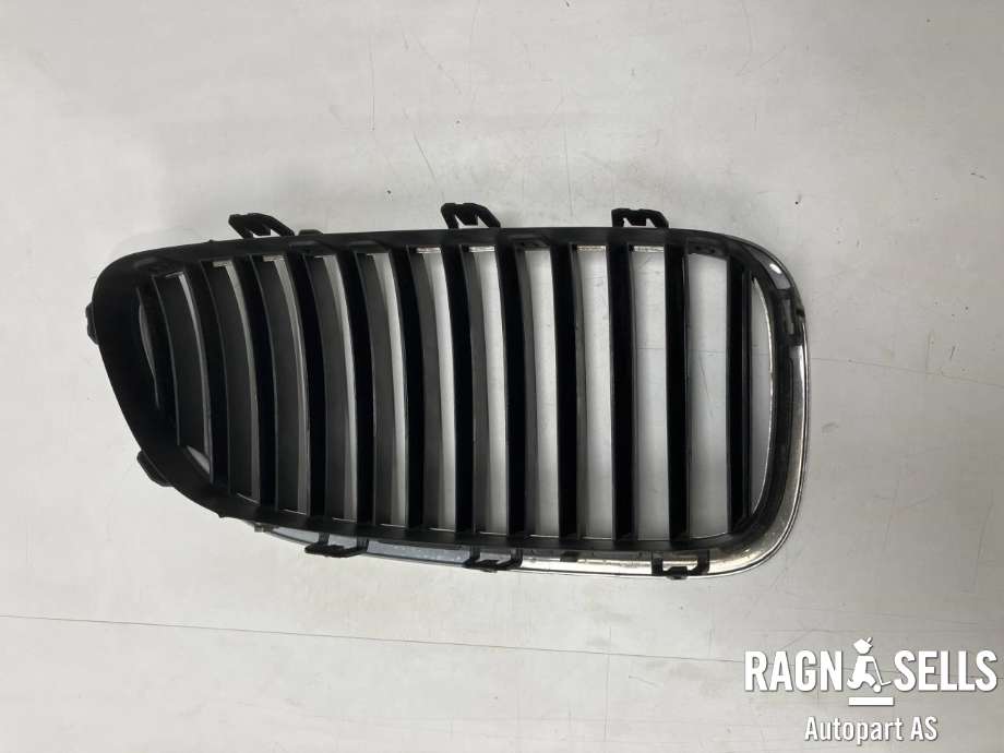 Grill venstre til BMW 5-Serie 2010-2017 (F10/F11) (F10/F11) (51 71 2 165 539|)