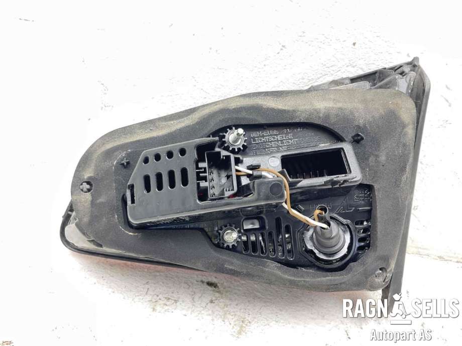 Baklykt venstre indre til VW Golf VII 2012-2017 (Fase 1)  (5G0 945 307 F|)