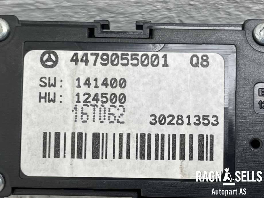 Bryter nødblink til Mercedes Vito 2014-->> (W447) (W447) (4479055001|)