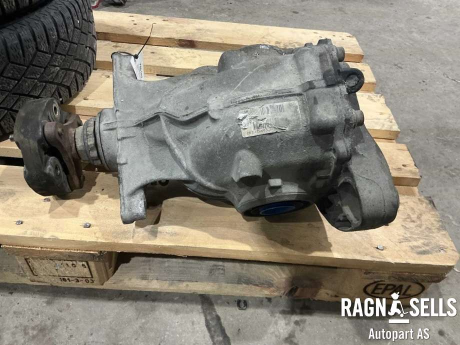 Kardang klokke bak til BMW 5-Serie 2010-2017 (F10/F11) (F10/F11) (33 10 7 584 451|)