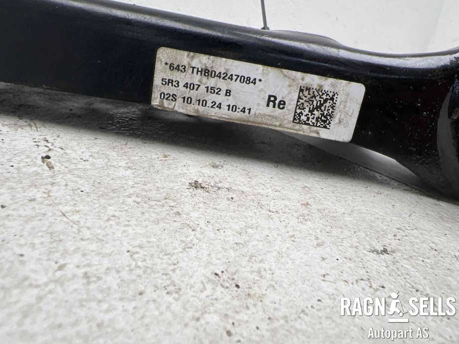 Bærebru høyre foran nedre til VW Caddy 2020-->> (Type IV)  (5R3 407 152 B|)