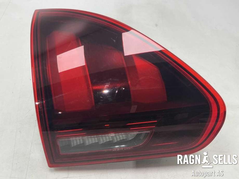 Baklykt venstre indre til Peugeot 2008 2013-2019 (Type I) (98 147 584 80|)