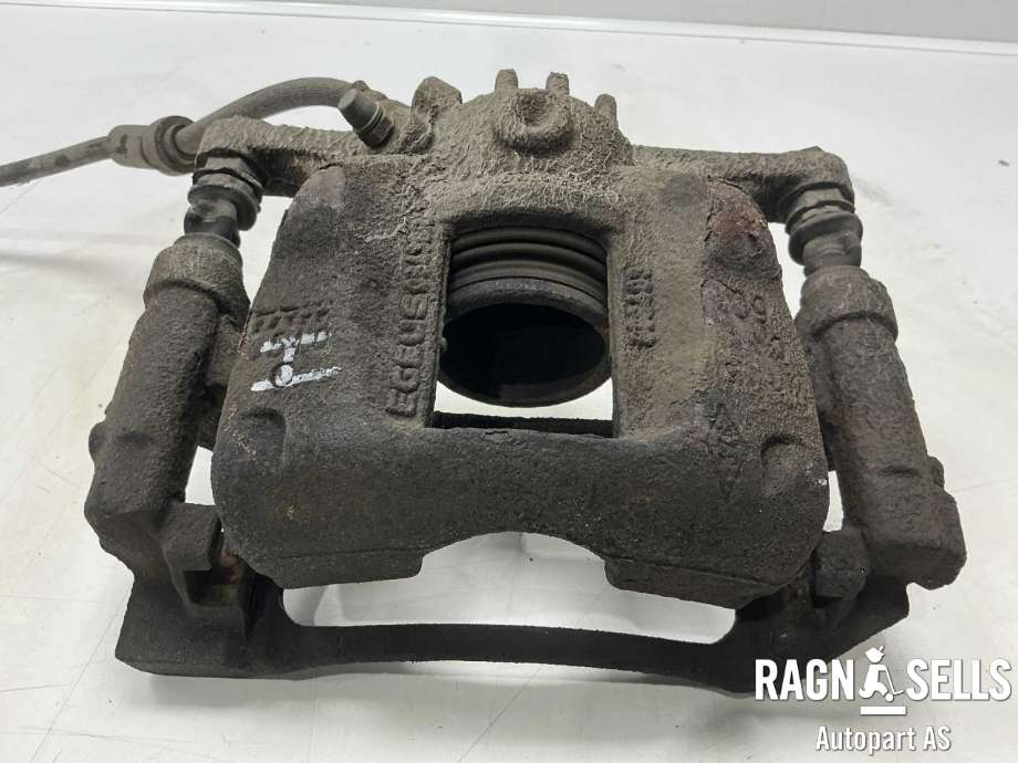 Bremsecaliper høyre foran til Opel Vivaro B 2014-2019  (95517363|95517365|)