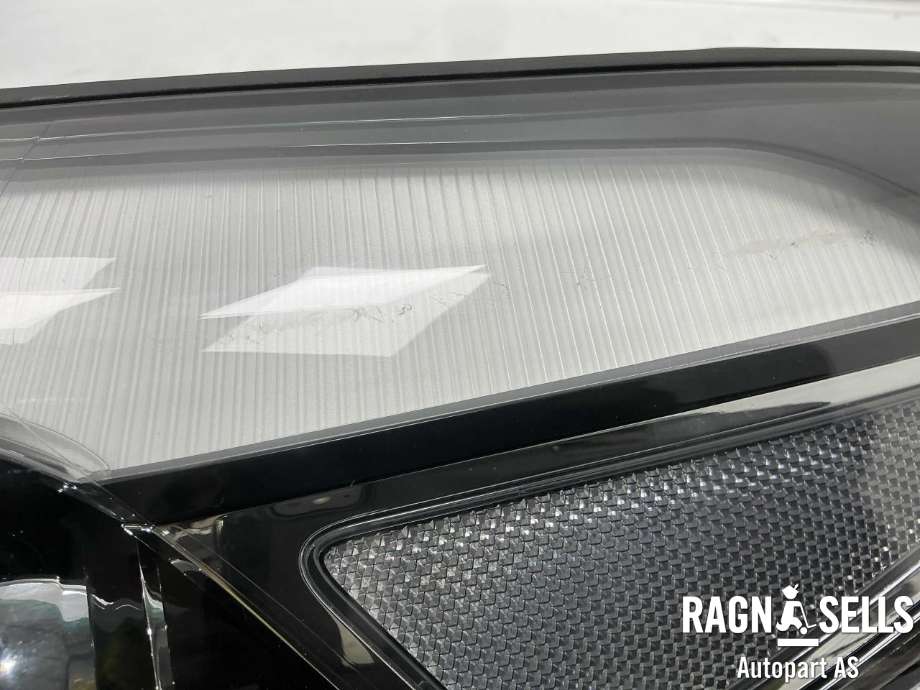 Frontlykt venstre halogen til Hyundai Tucson 2015-2020  (92101D7200|)