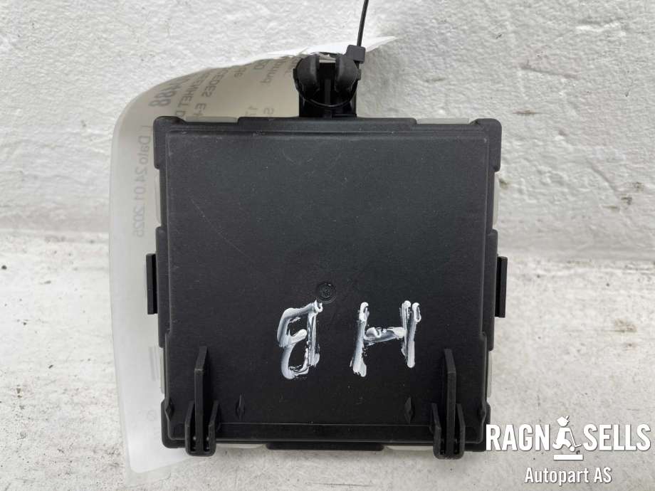Styreenhet dør høyre bak til Mercedes E-Klasse 2016-2023 (W213) (W213) (CONTINENTAL|A 167 900 48 11|A2C7470862100|A2139011208|A1679028005)