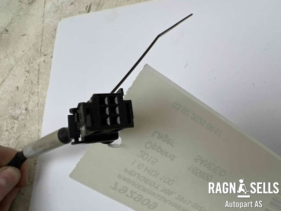 Parkeringskamera bak til Peugeot 308 2013-2021 (Type II)  (9812503980|)