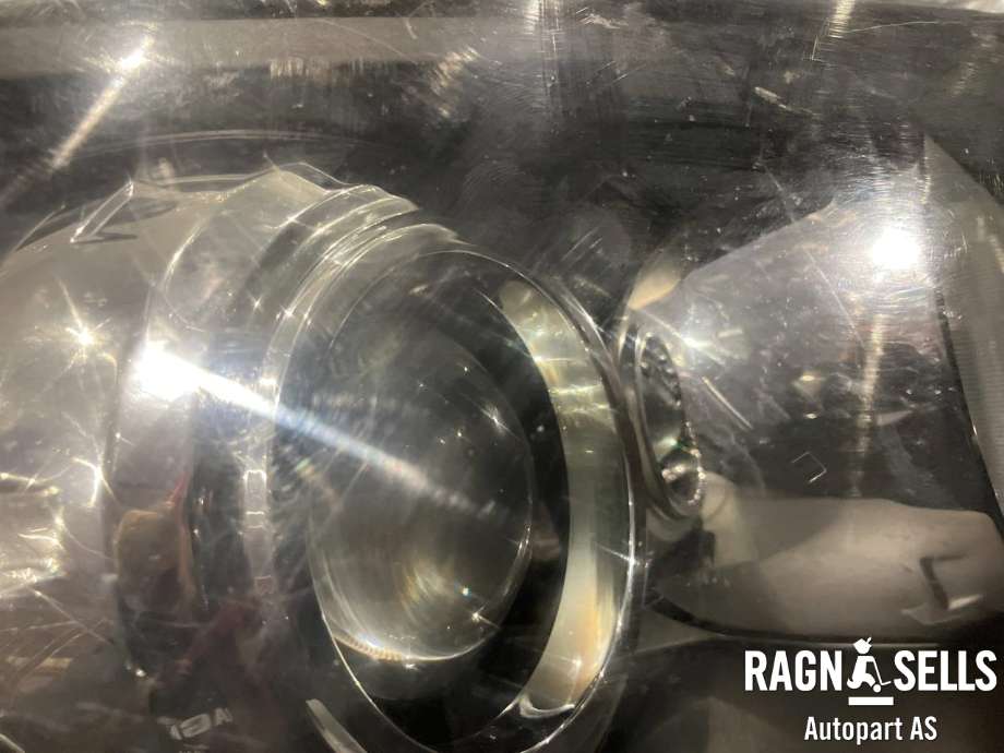 Frontlykt høyre halogen til Isuzu D-Max 2012-2017 (Type II, Fase 1) (8-98222-277-2|8-98253-039-1|)