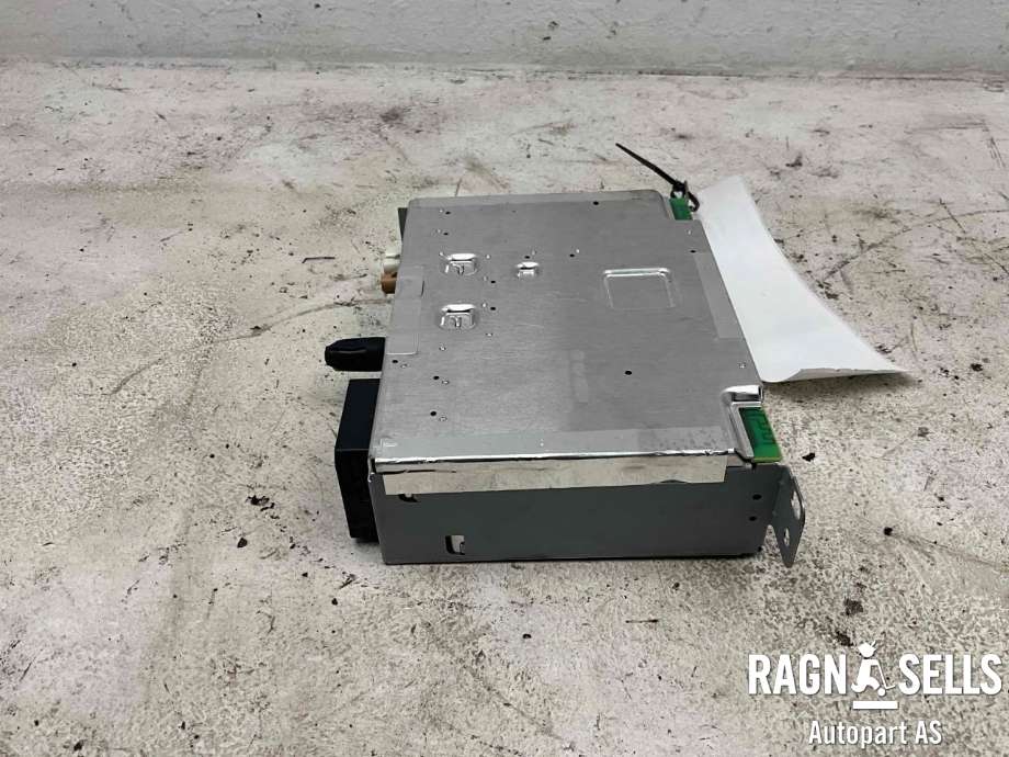 Bilstereo til Peugeot 208 2019-->> (Type II) (BOSCH|9833499780|7503900286|16 672 993 80)