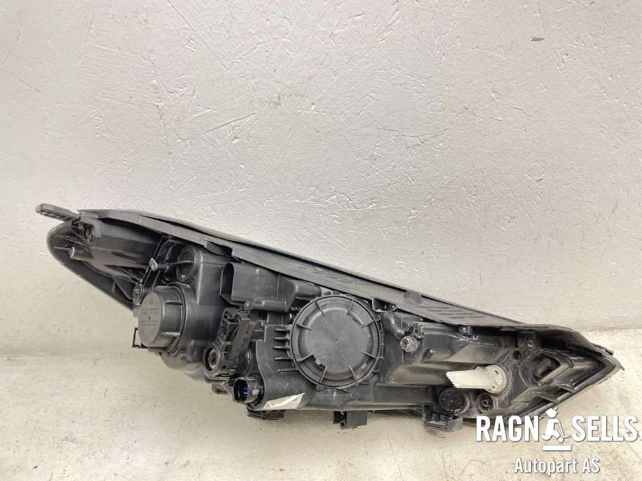 Frontlykt venstre full-LED til Hyundai Tucson 2015-2020  (92101D7200|)